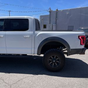 FORD F-150 RAPTOR - 6