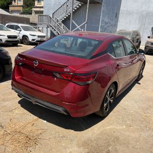 2021 Nissan SENTRA SR photo 8