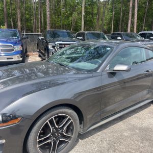 FORD MUSTANG ECOBOOST PREMIUM - 2