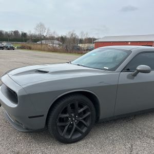 DODGE CHALLENGER SXT - 2