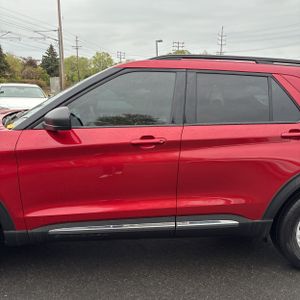 FORD EXPLORER XLT - 4