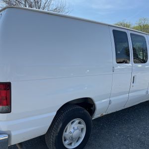 Ford E-Series E-250 - 9