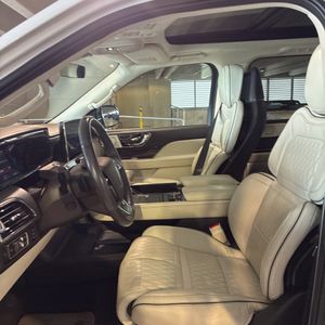 2023 Lincoln NAVIGATOR L BLACK LABEL thumbnail 32