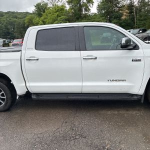 2019 Toyota TUNDRA LIMITED photo 11