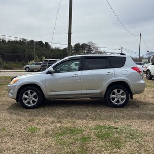 Toyota RAV4 Limited - 3