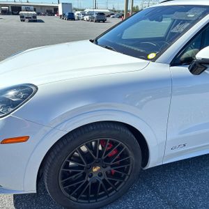 صورة 2 لـ 2021 Porsche CAYENNE GTS