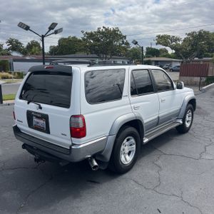 TOYOTA 4RUNNER - 8