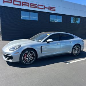 2021 Porsche PANAMERA 4S 照片 3