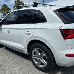 AUDI Q5 2.0T PREMIUM - 6