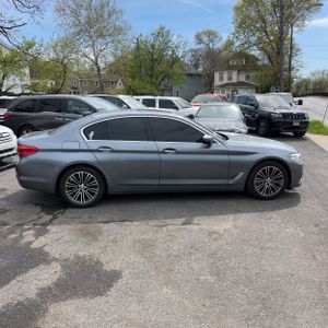 BMW 530I XDRIVE - 10