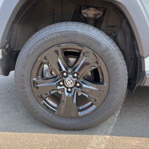 2021 Toyota RAV4 XLE — миниатюра 19
