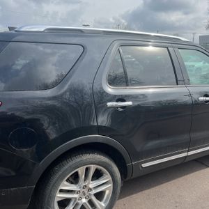 FORD EXPLORER LIMITED - 9