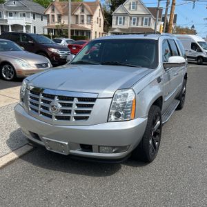CADILLAC ESCALADE LUXURY - 1