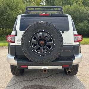 صورة 7 لـ 2013 Toyota FJ CRUISER BASE