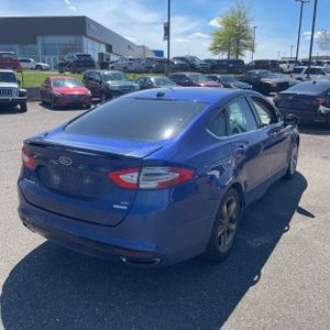 FORD FUSION SE - 8