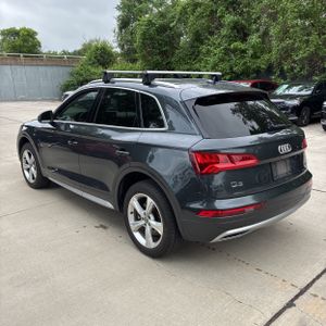 AUDI Q5 PREMIUM PLUS - 5