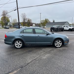 FORD FUSION SE - 10