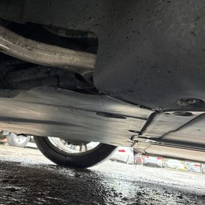 TESLA MODEL Y LONG RANGE - 9