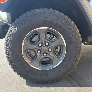 2020 JEEP GLADIATOR RUBICON — миниатюра 17