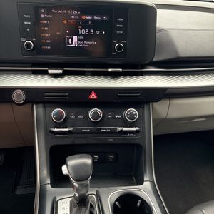 2024 KIA CARNIVAL LX — миниатюра 38