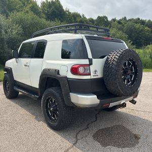 صورة 5 لـ 2013 Toyota FJ CRUISER BASE