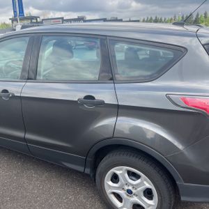 FORD ESCAPE S - 6