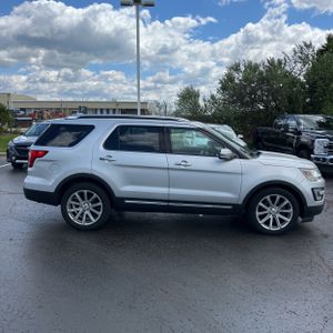 FORD EXPLORER LIMITED - 10