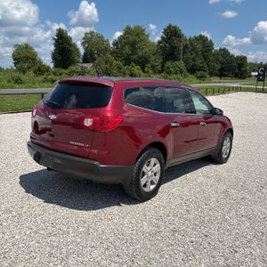 صورة 8 لـ 2010 Chevrolet TRAVERSE LT