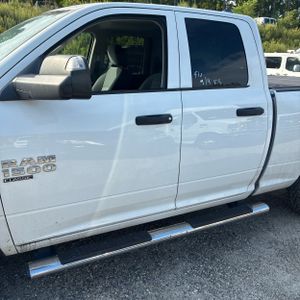 2023 RAM 1500 CLASSIC TRADESMAN — фото 4