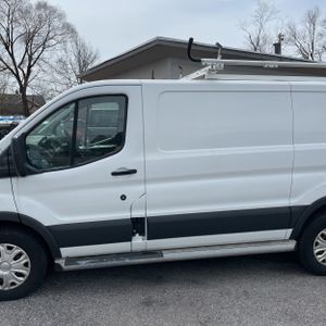 FORD TRANSIT 250 - 4