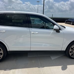 PORSCHE CAYENNE S - 7