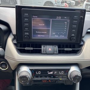 2019 Toyota RAV4 XLE PREMIUM — фото 38
