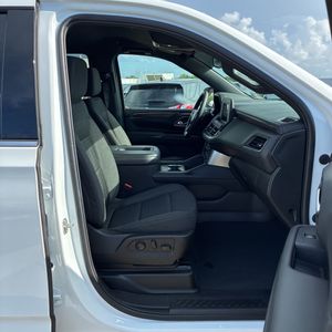 صورة مصغرة 30 لـ 2023 Chevrolet TAHOE LS