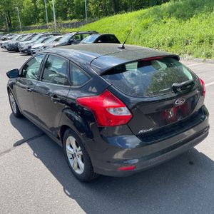 FORD FOCUS SE - 5