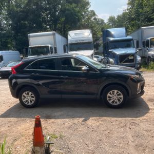 2019 Mitsubishi ECLIPSE CROSS ES — фото 10