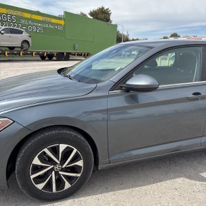 VOLKSWAGEN JETTA S - 2