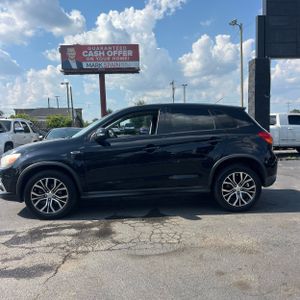 2016 Mitsubishi OUTLANDER SPORT 2.0 ES 照片 3