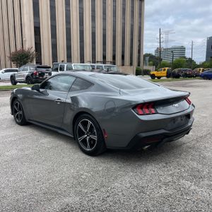 صورة 5 لـ 2025 FORD MUSTANG ECOBOOST