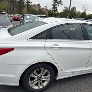 HYUNDAI SONATA GLS - 9