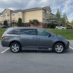 HONDA ODYSSEY TOURING ELITE - 10