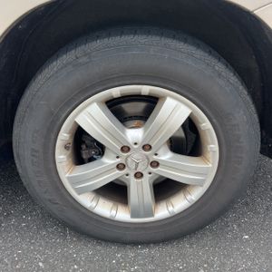 صورة 18 لـ 2007 Mercedes-BENZ GL