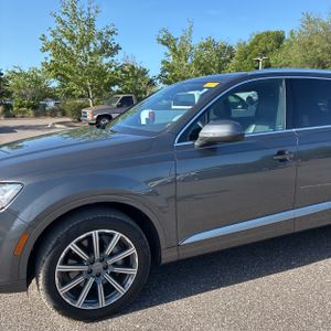 AUDI Q7 2.0T PREMIUM - 2