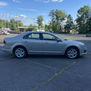 FORD FUSION SE - 10