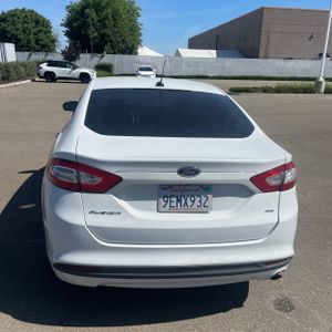 FORD FUSION SE - 7
