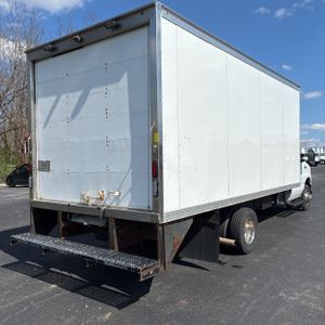 FORD E-450 CUTAWAY - 8