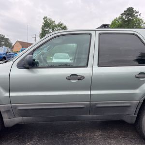 FORD ESCAPE XLT - 4
