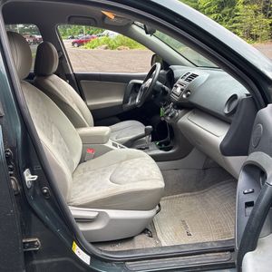 صورة مصغرة 33 لـ 2012 Toyota RAV4 BASE