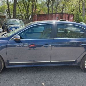 VOLKSWAGEN PASSAT TDI SE - 4