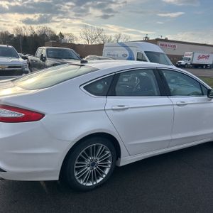 FORD FUSION SE - 9