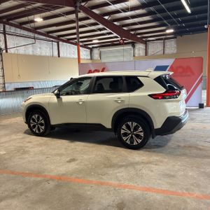 NISSAN ROGUE SV - 3